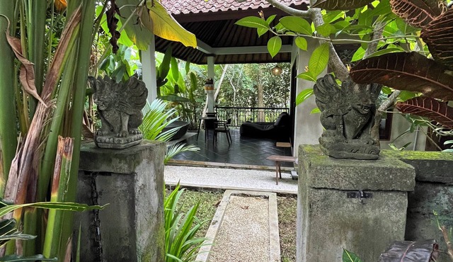 Charming House of joy 1-bedroom villa with garden view in Bali