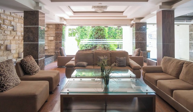 Chic City Hotel Denpasar (20 min to beach - Central BALI) in Bali