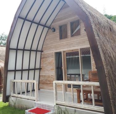 Coco Bale in Gili Meno