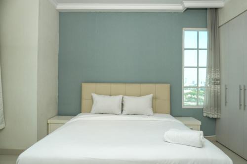 Comfy 1BR at Belleza Apartment By Travelio in Jakarta