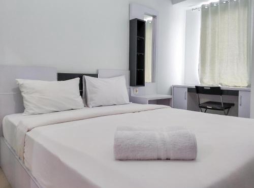 Compact and Cozy Tamansari Mahogany Studio Apartment By Travelio in Karawang