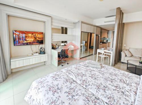 Cozy 1BR Kemang Village Apt Pool, Gym, Wi-Fi in Jakarta