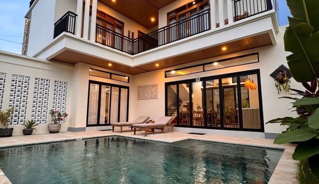 Cozy and elegant Villa surrounding by many beautiful beaches and entertainment. in Bali