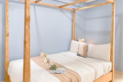 Cozy and Enjoy Living Studio Kebagusan City Apartment By Travelio in Jakarta