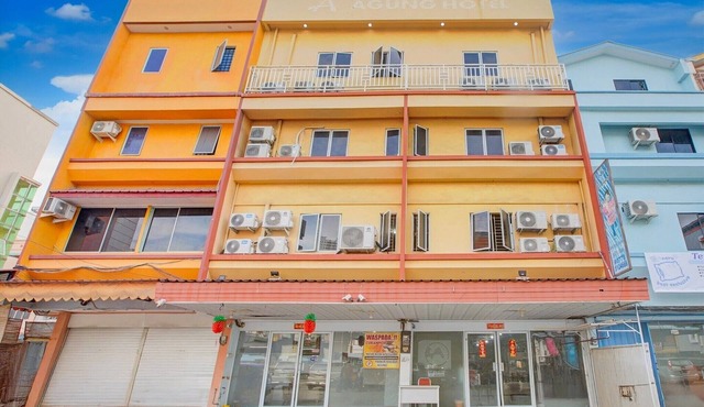 Cozy Double Escape W/Free WiFi and Parking in Batam