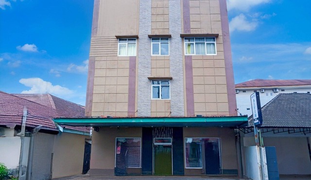 Cozy Double Escape W/Free WiFi and Parking in Palembang