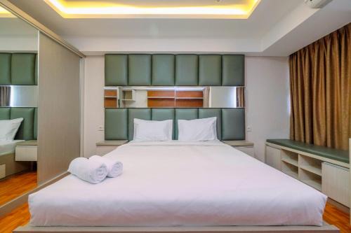 Cozy Studio Apartment at H Residence near MT Haryono By Travelio in Jakarta