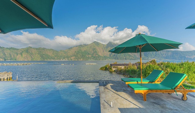 D Sila’s Tepi Danu Villas Kintamani & Natural hot spring in Kintamani