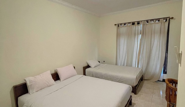 dAlvin: Room 2 - Comfort Nest | Near Airport in Kabupaten Labuan Bajo