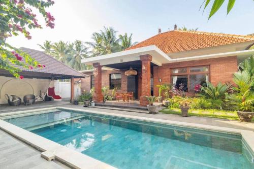 Dani Private Villa - 2BR Private Pool Villa in Tejakula North Bali in Gretek