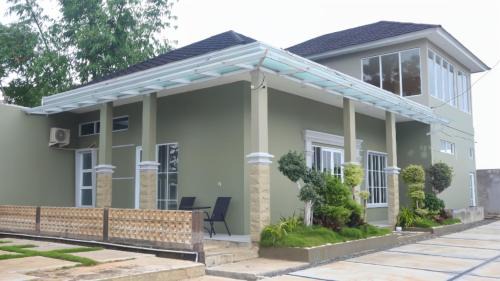 DeBali Villa Countryside by Simply Homy in Garut