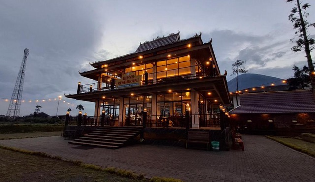 Dieng Kledung Pass Hotel & Restaurant in Wonosobo