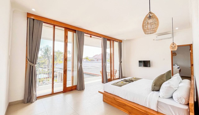 Dolphin Suite – Luxury New Villa on Lovina Beach in Buleleng