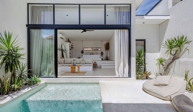 Ecstatic Villa, heart of Uluwatu in Pecatu