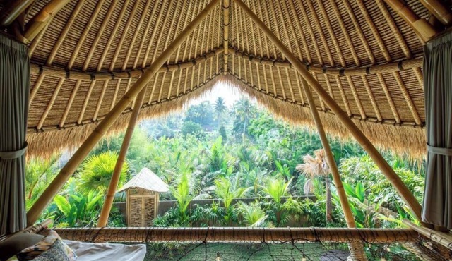 Eden House in Selat