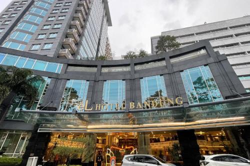 eL ROYALE by Farizi Rooms in Bandung