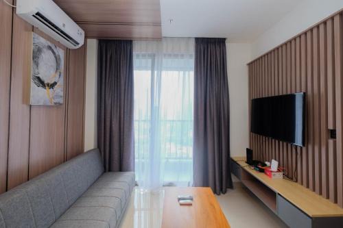 Elegant and Comfort 1BR at Ciputra World 2 Apartment By Travelio in Jakarta