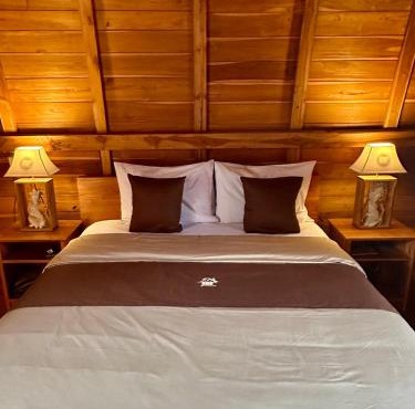 eM eR GLAMPING & VILLAS in Bedugul