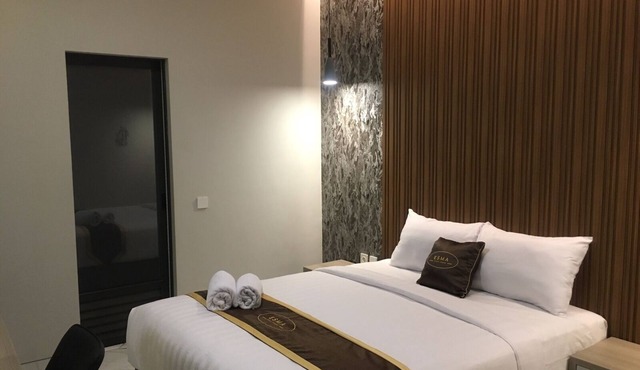 Esma Family GuestHouse in Malang