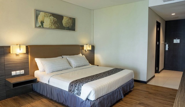 Estrella Hotel & Conference in Luwuk