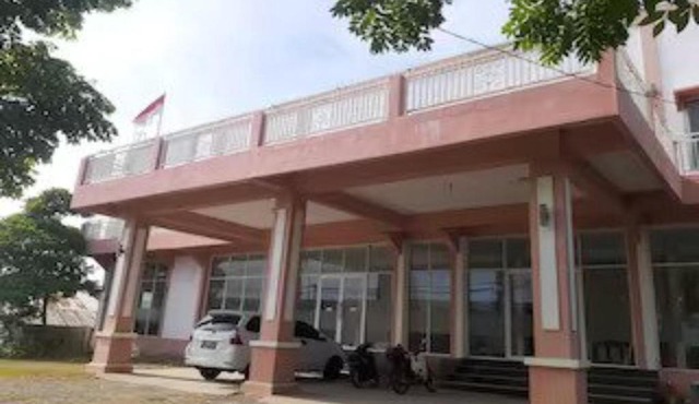 EXPRESS O 91662 Kost Rumah Kaca in Mirue