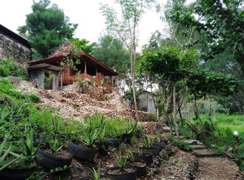 Fam Sugiono Cottage - Wooden House in Pulau Kukup