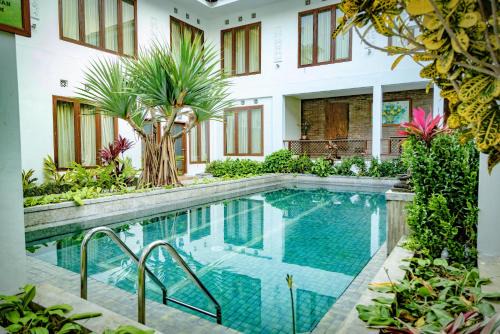 Family Hotel Gradia 2 in Batu