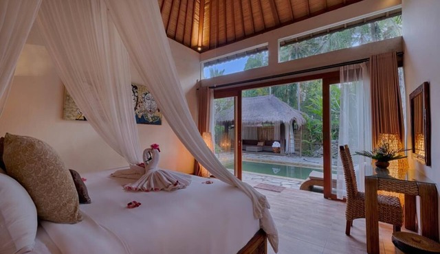 Family Luxury 4-BR Villa situated just 2 km from Ubud Monkey Forest in Ubud