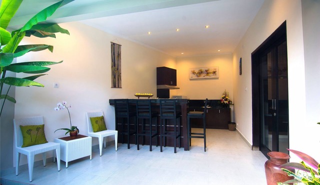 Family Two Bedroom Villa include Breakfast in Kerobokan