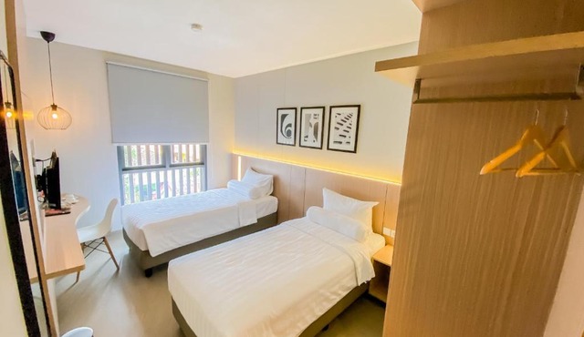 Front One King Hotel Tuban in Tuban