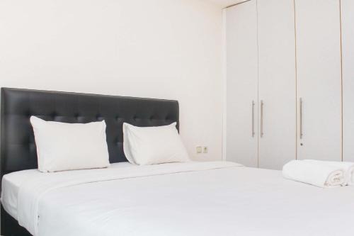 Fully Furnished with Cozy Design 2BR The Bellezza Apartment By Travelio in Jakarta