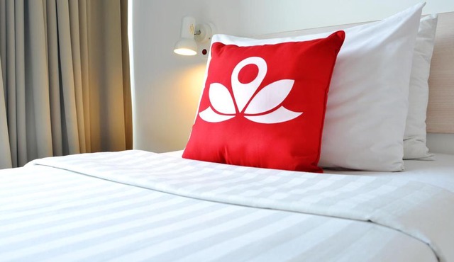 Gelogor Homestay in Plambi