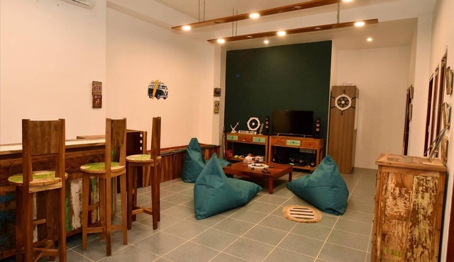 Gerupuk Homestay - Surfers Chillout in Pujut