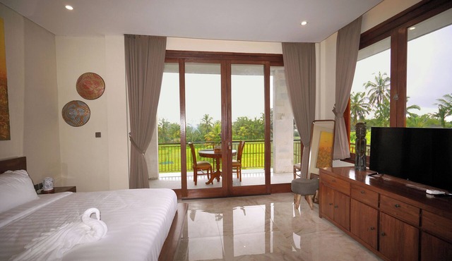 Gilded Palms Villa, Ubud Payangan, Bali in Payangan