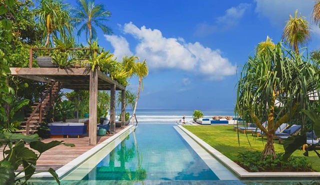 Glamorous Beachside Escape in Seminyak, Bali Villa 1055 in Kuta