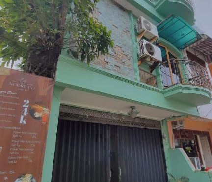 GO HARD OR GO HOME SURF LODGE in Kampungdurian