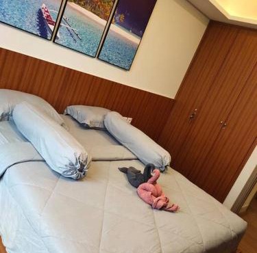 gold coast pik BEACH ROOM 1br netflix wifi sofa bed in Jakarta