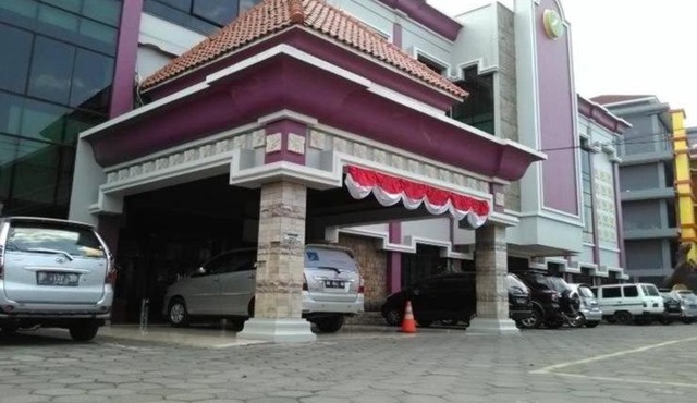 GRAND SETIA KAWAN HOTEL in Bonorejo