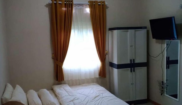 Green homestay in Batu