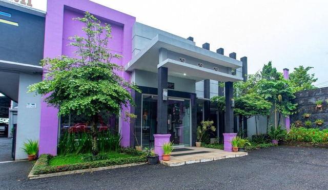 Griya Karangsalam Twin Retreat in Purwokerto