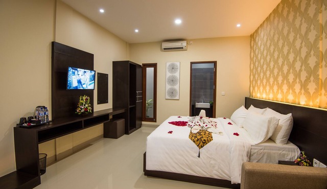 Guest suite at Bisma House, with pool in Legian in Legian
