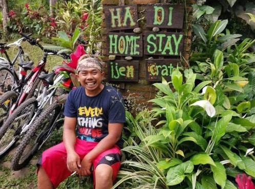 Hadi Homestay Garden View in Jambu