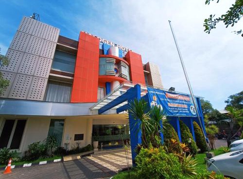 Halogen Hotel Airport Surabaya in Sidoarjo