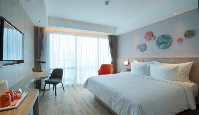Harris Suites Puri Mansion in Jakarta