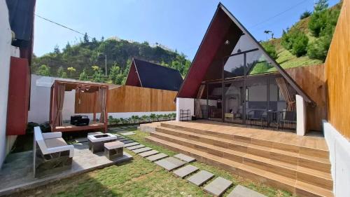 Heavenly 2 - Private Triangle in Bandung