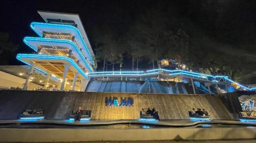 HeHa Waterfall Suites & Camping Ground in Paragajen