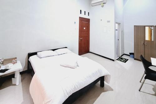 HKP Homestay RedPartner Blitar in Blitar