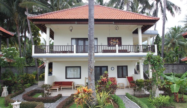 Holiday room beachfront in Buleleng