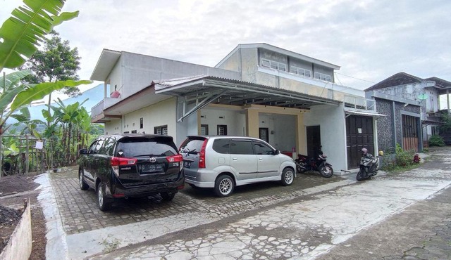 Homestay Bilqis Full House Syariah in Wonosobo