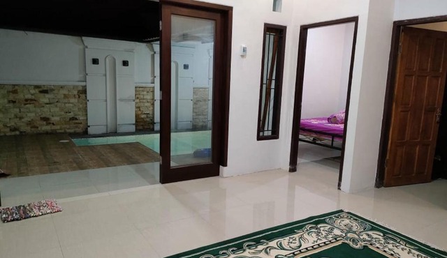 Homestay omakost3probolinggo in Probolinggo